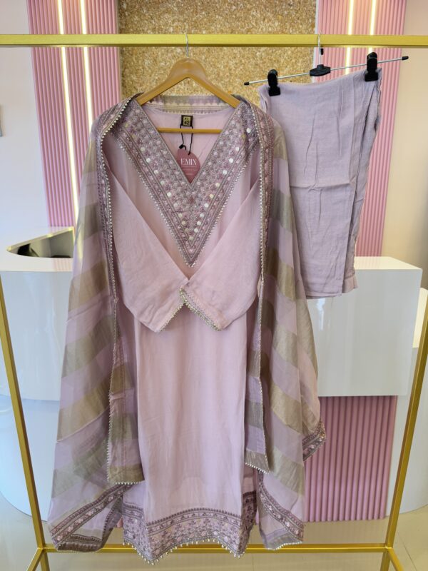 Organza EMN026
