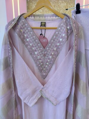 Organza EMN026