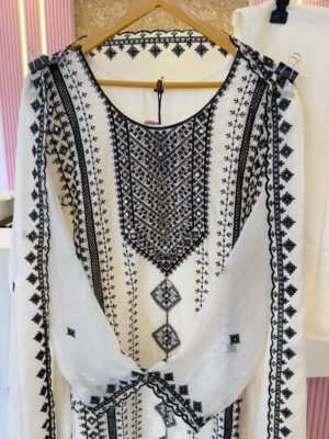 Organza EMN019