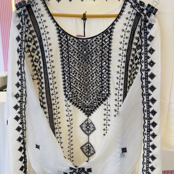 Organza EMN019