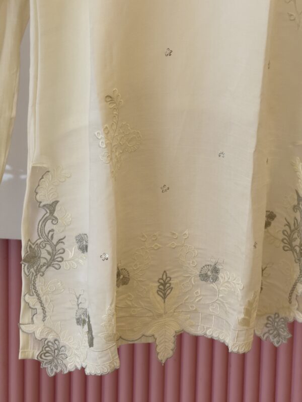 Elegant Ivory Kurti Set with Silver Embroidery